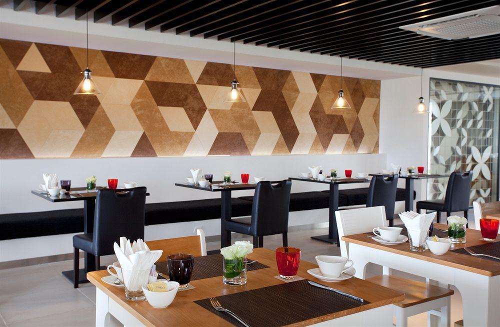 Novotel Living Saigon South Apartamento *
