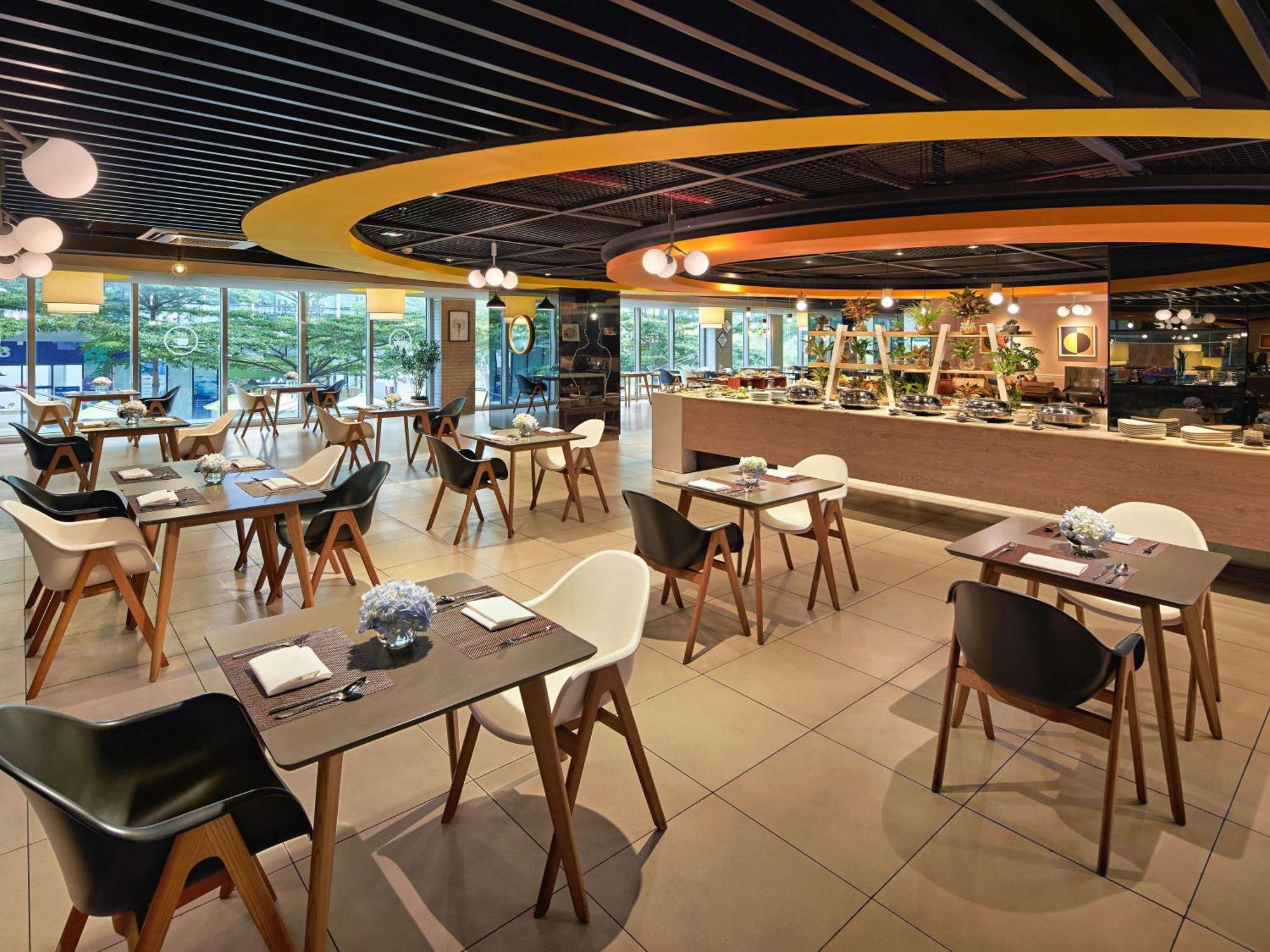 Novotel Living Saigon South Cidade de Ho Chi Minh