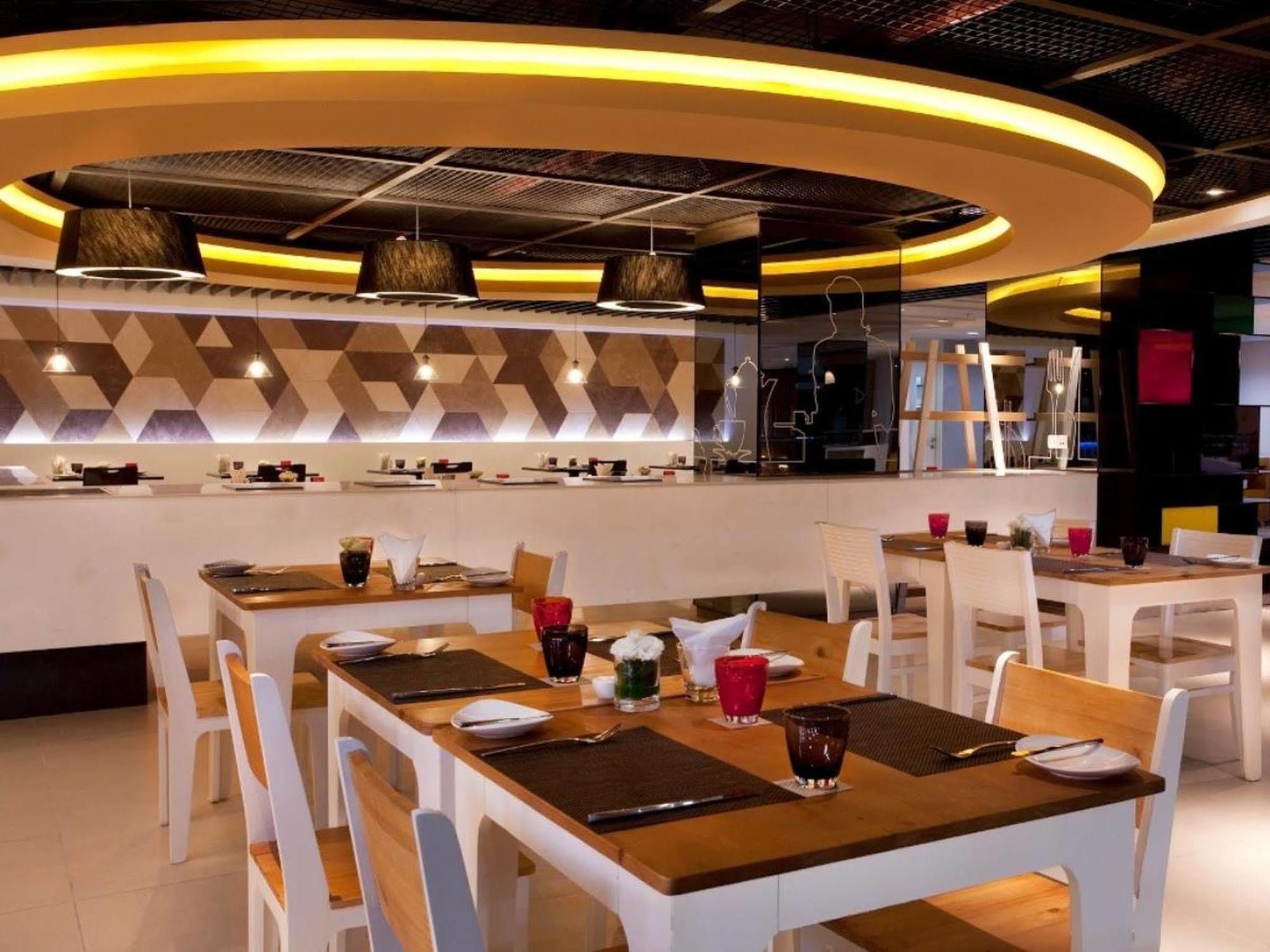 Novotel Living Saigon South Apartamento